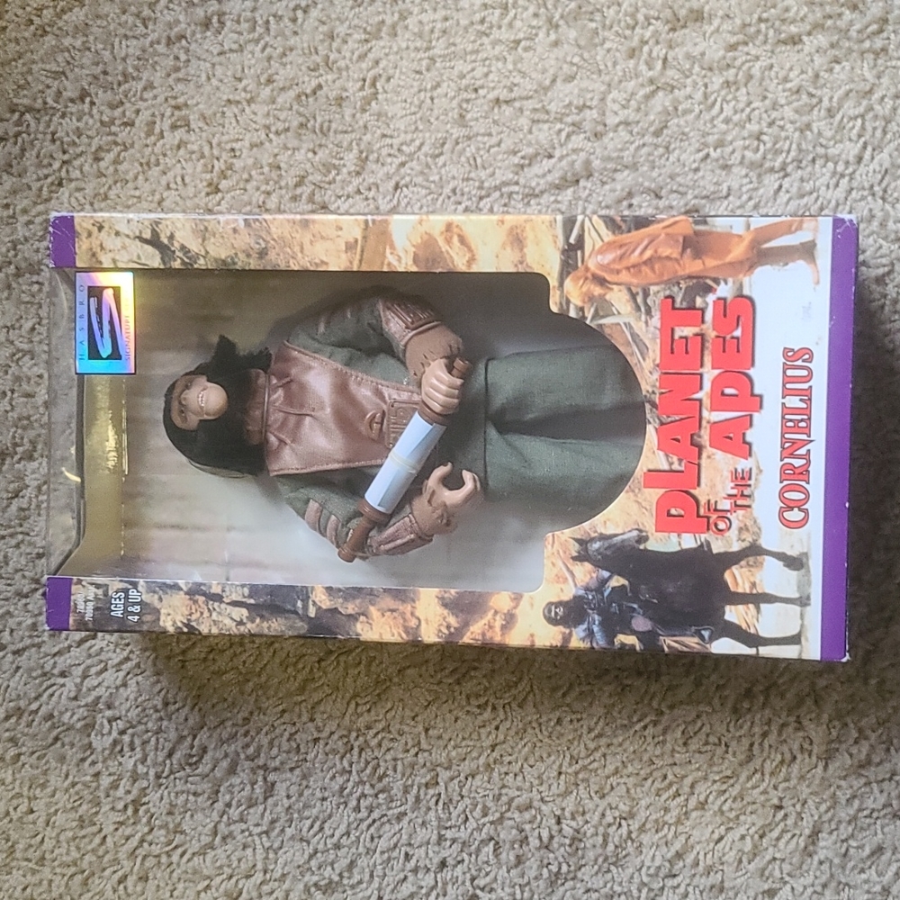 Planet of the Apes Cornelius Hasbro Signature Series Collectible Figure